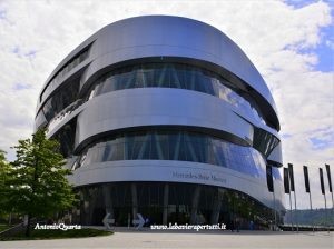 Mercedes Benz Museum, l'avveneristico complesso